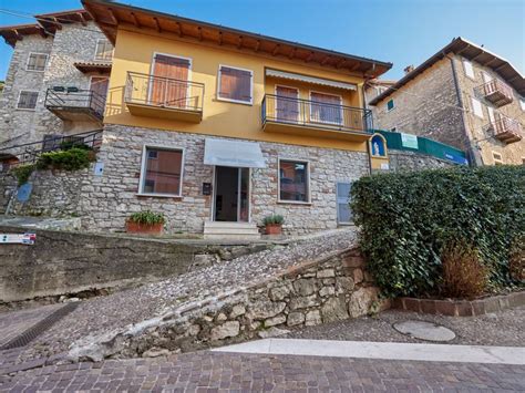 prada alta appartamenti in vendita|Vendita Appartamento Brenzone sul Garda. Bilocale in via Prada .